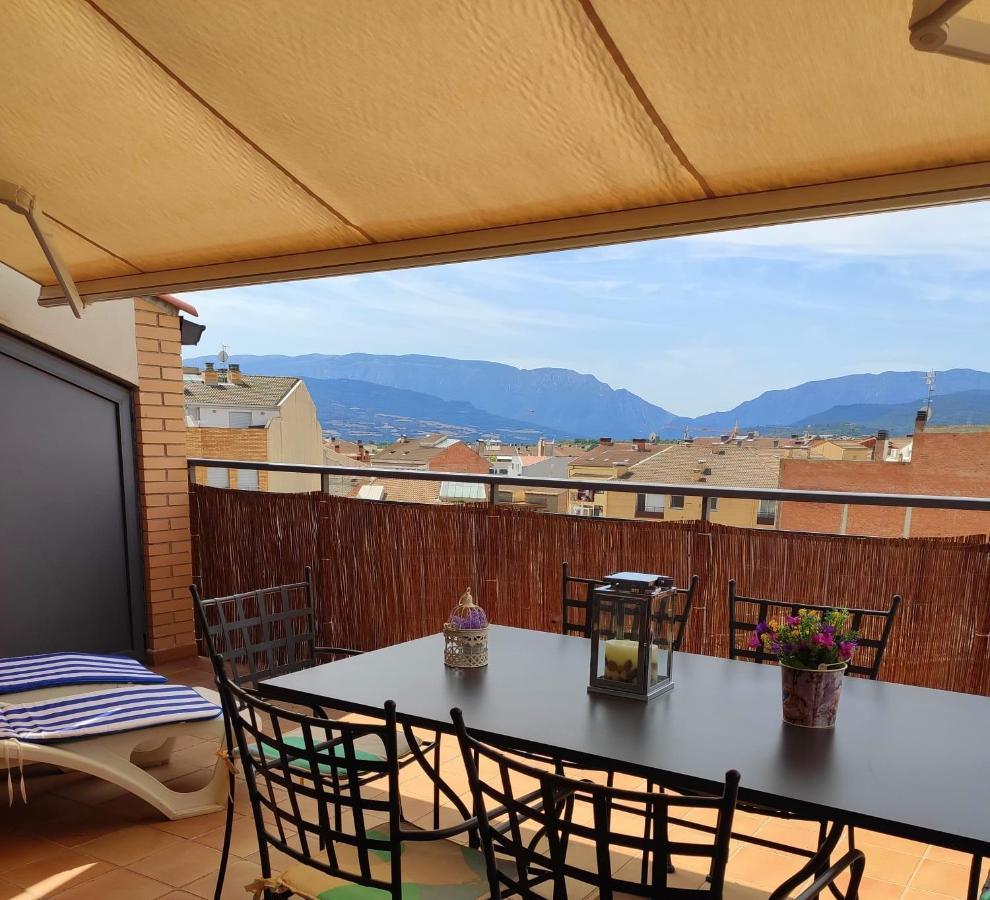 Acogedor Atico Duplex En Tremp Apartment Exterior foto