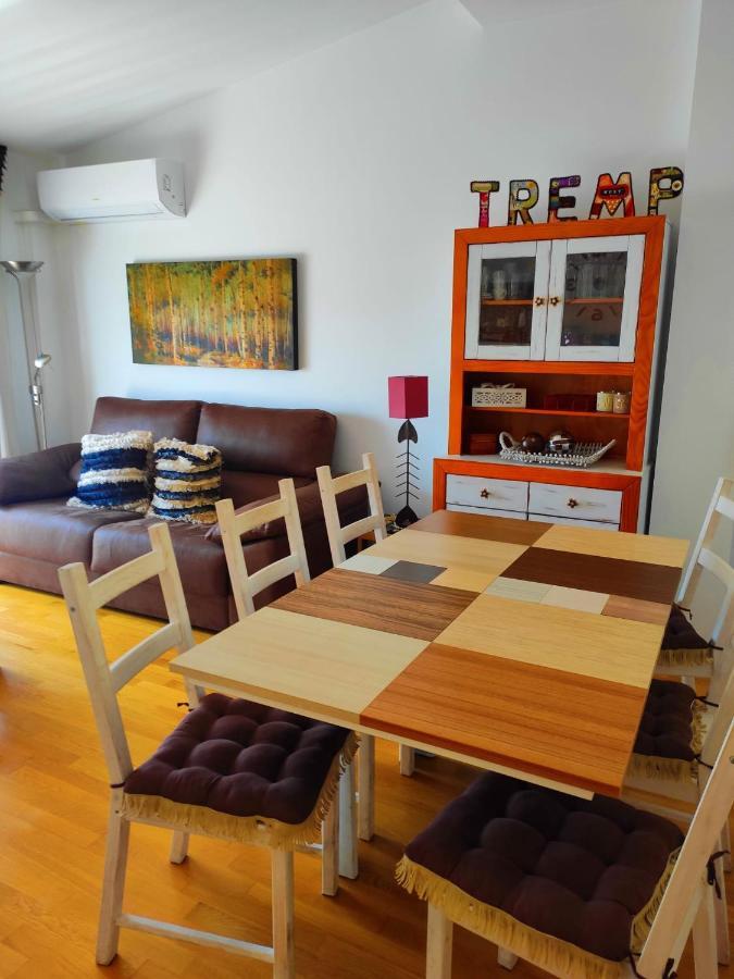 Acogedor Atico Duplex En Tremp Apartment Exterior foto